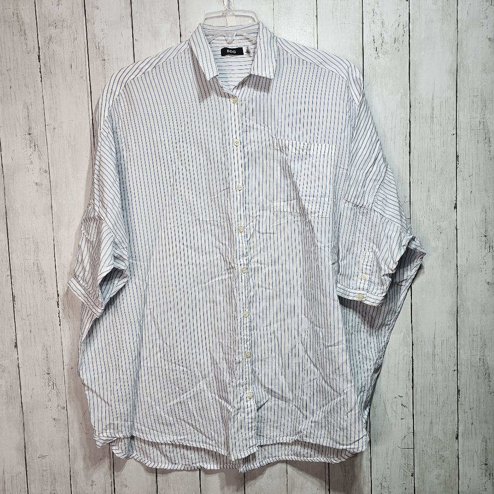 BDG Urban Outfitters White Blue Pinstripe Button Up Oversized Shirt Size Small.